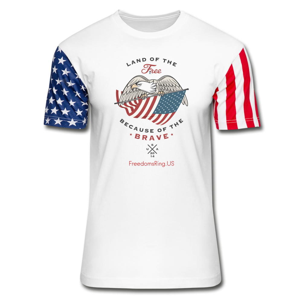 LAND OF THE FREE, BECAUSE OF THE BRAVE - Stars & Stripes T-Shirt - white